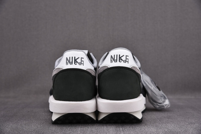 sacai nike ldwaffle black anthracite white bv0073-001