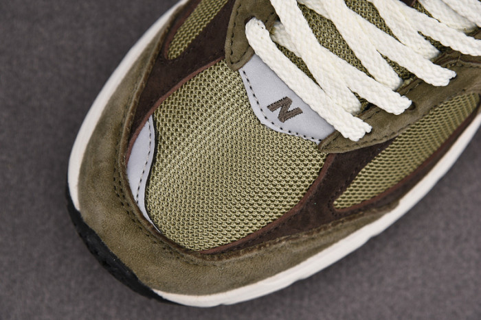 new balance 2002r dark camo m2002rhn