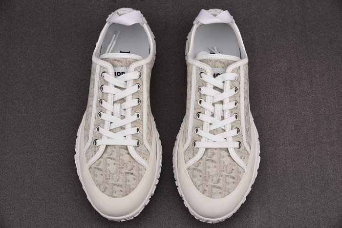 D10R B28 Sneakers Low Top