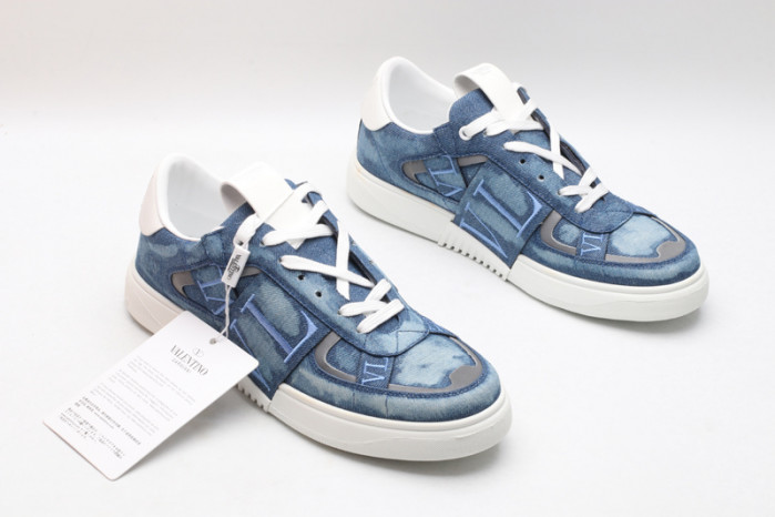 v*lentino sneakers va1085-222