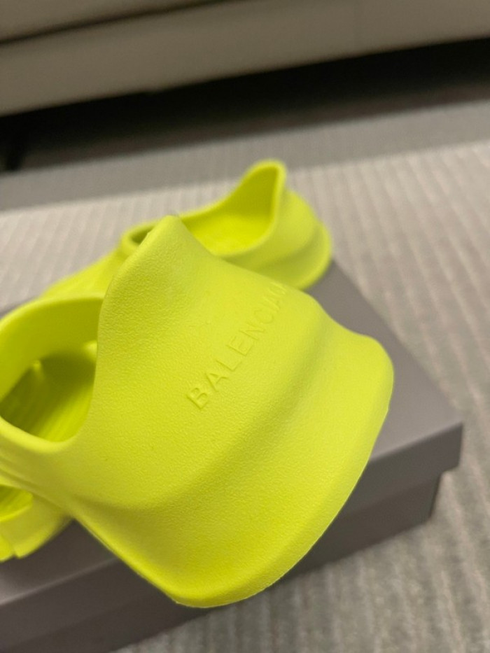 blcg mold closed rubber sandals bl56211