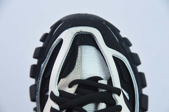 blcg track trainer 3.0 542023 w2fsc 1081