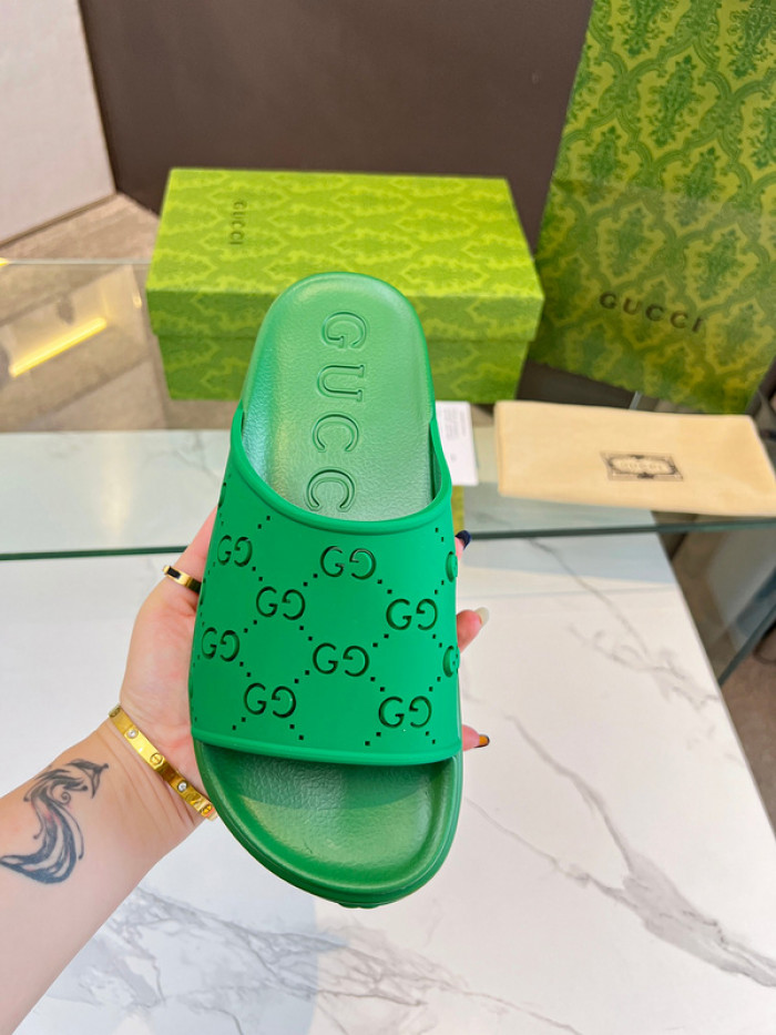 G*u*i slippers gu568-049