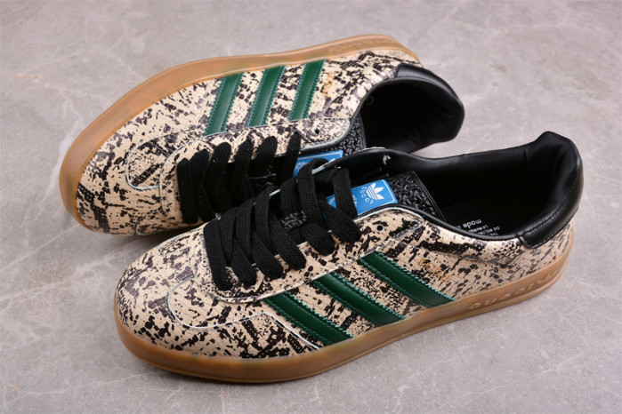 ad originals x g*u*i gazelle 109060