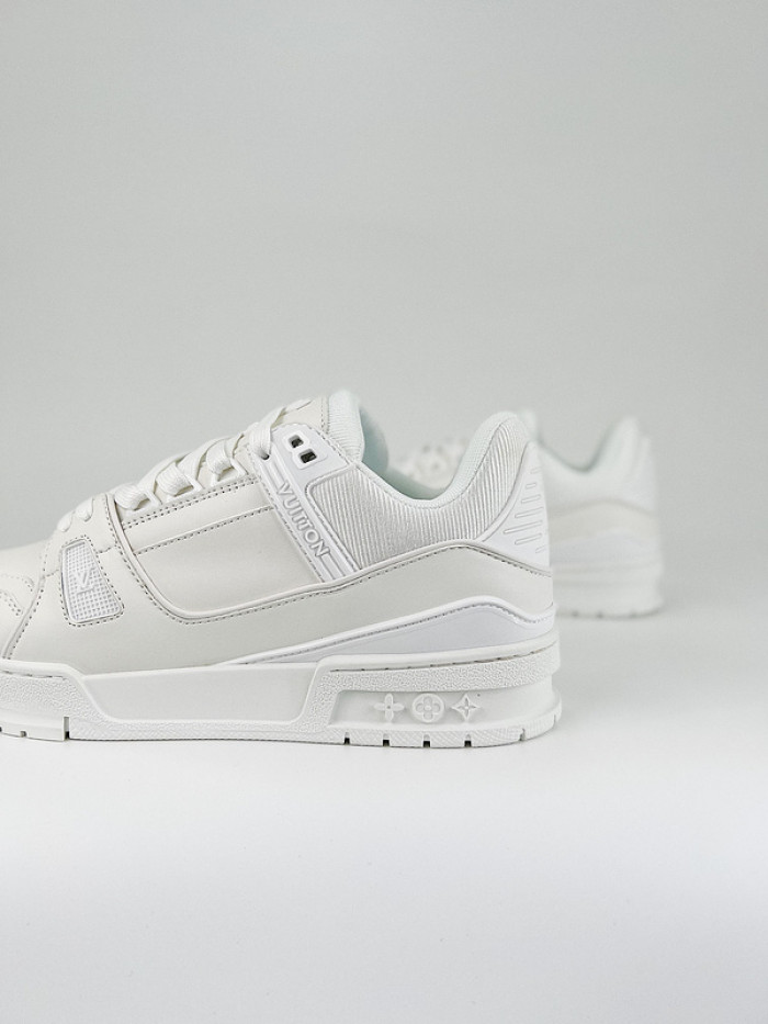 1V SNEAKERS 1V0425-112