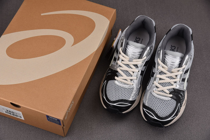 As*ic*s gel kayano 14 