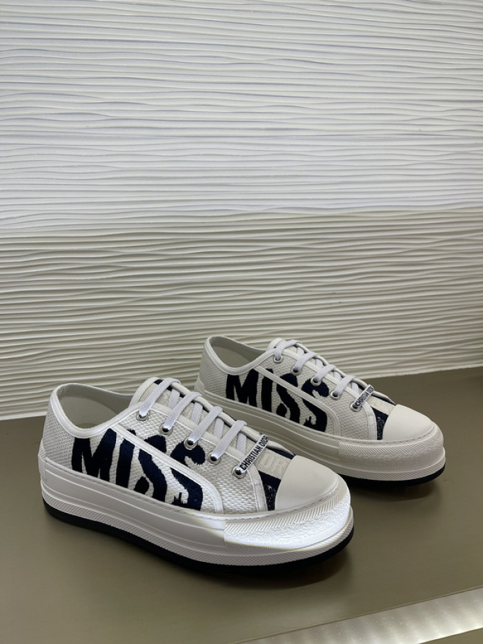 D10R B23 Sneakers Low Top DR1256-5594