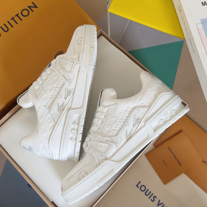 1V SNEAKERS 1V0425-214