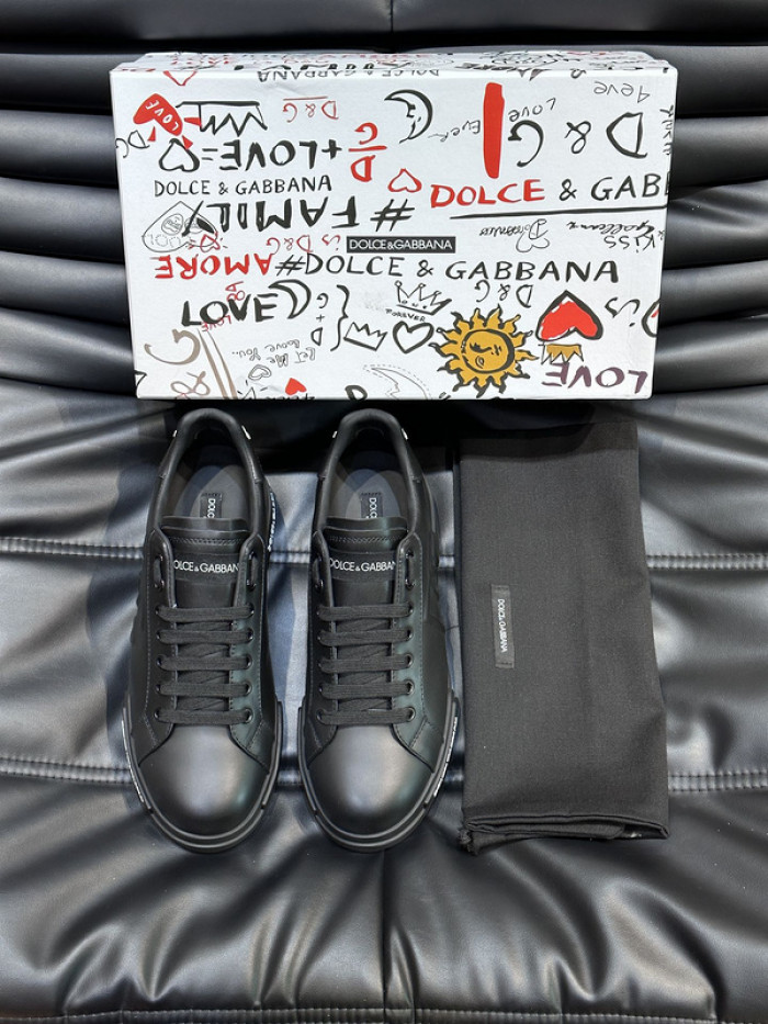 D.G. Sneakers DG210-243
