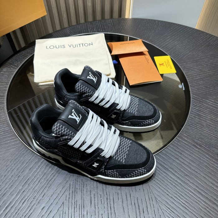 1V SNEAKERS 1V0425-271