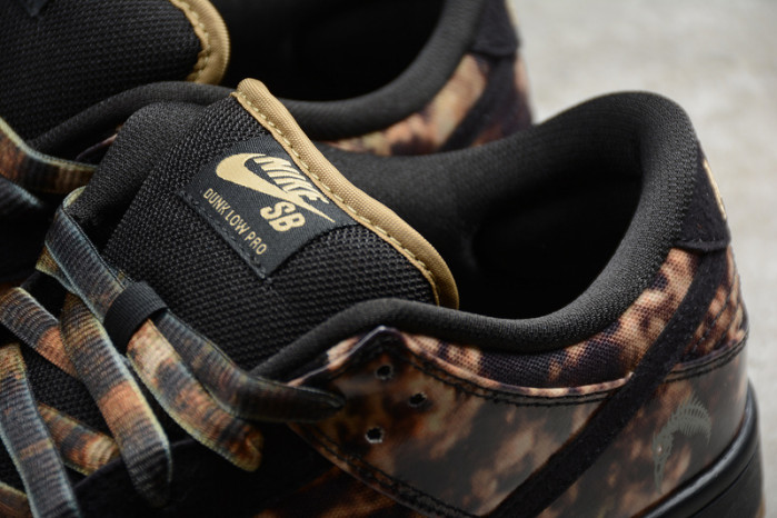 nike sb dunk low pushead premium "pushead 2“ 536356-002