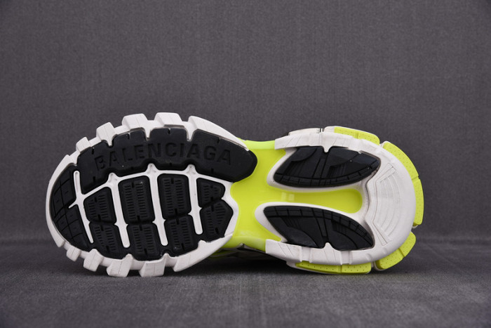 blcg track.2 beige luorescent yellow (w) 568615w2gn55819