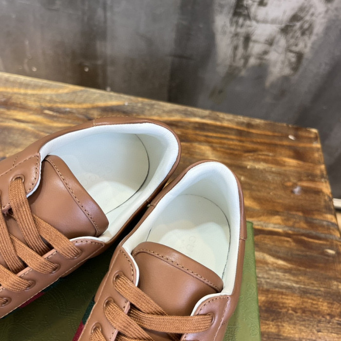 G*u*i low-top sneaker gu0613-017