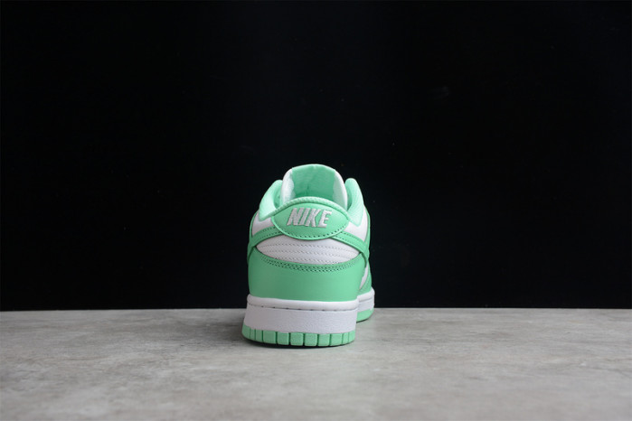 nike dunk low green glow (w) dd1503-105