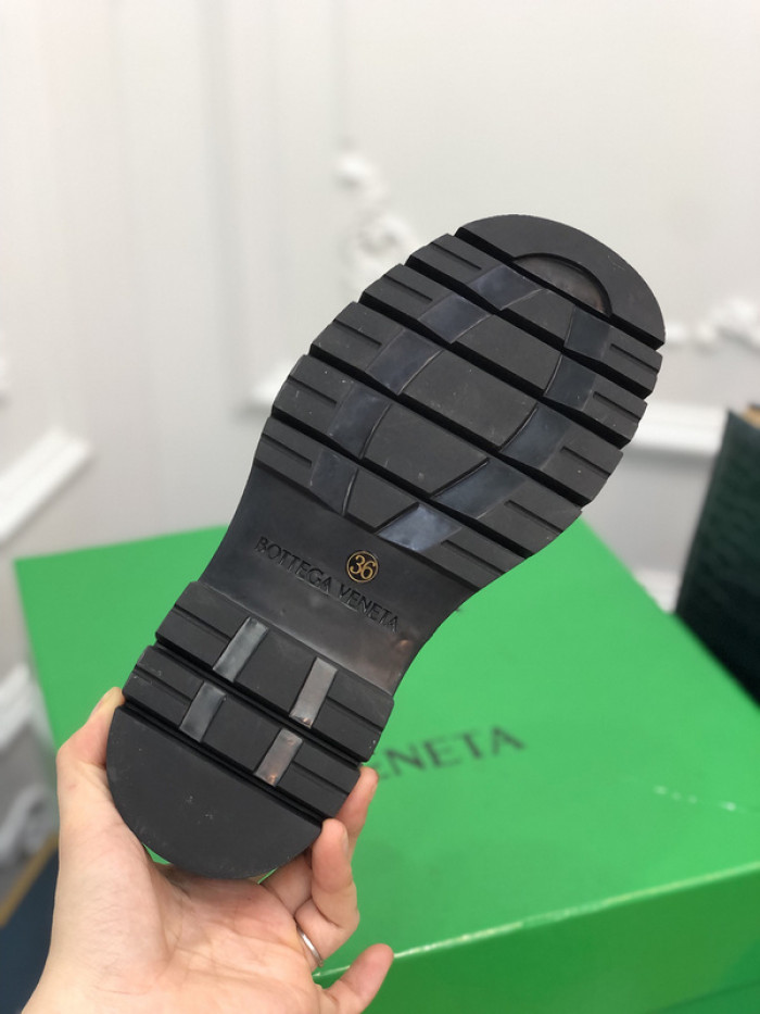 Bo*te*ga ve*ne*ta sneaker