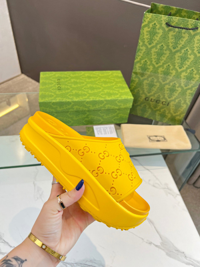 G*u*i slippers gu568-053