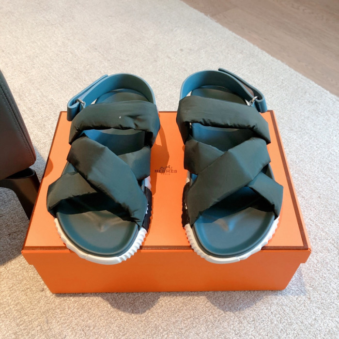 he*mes slide cu526-2066