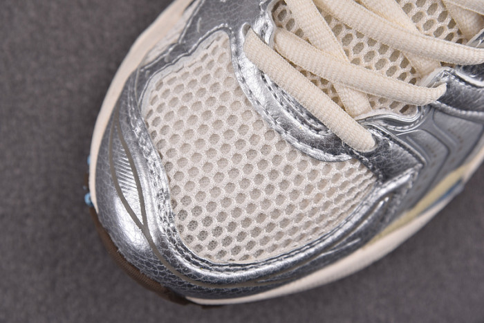 As*ic*s 1202a056-113