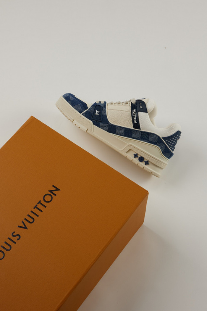 1V SNEAKERS 1V0425-046