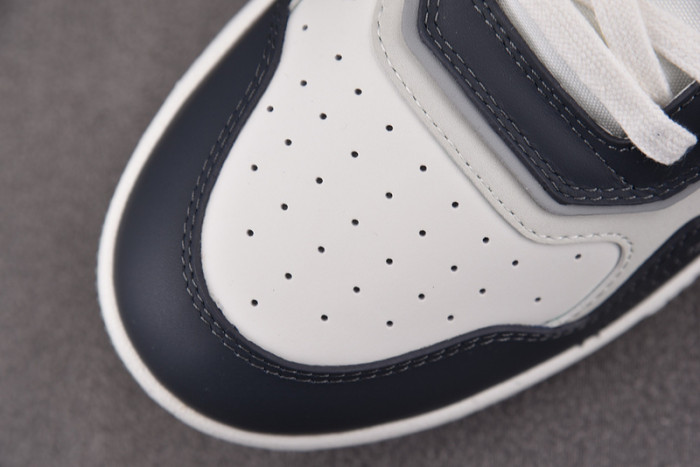 D10R B27 SNEAKERS BNOP235-049