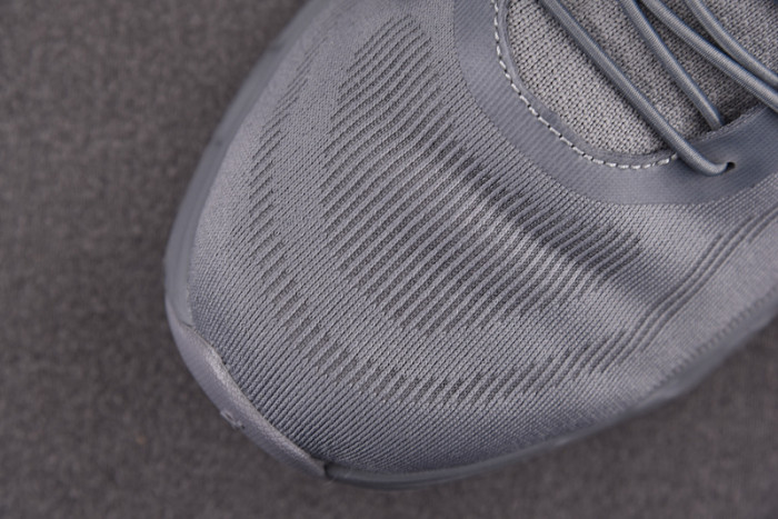 L0EWE SNEAKERS T0425-084