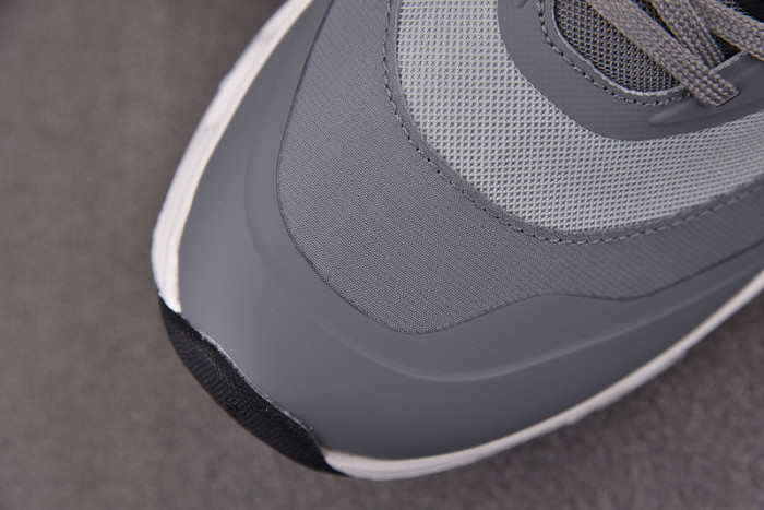 L0EWE SNEAKERS T0425-089