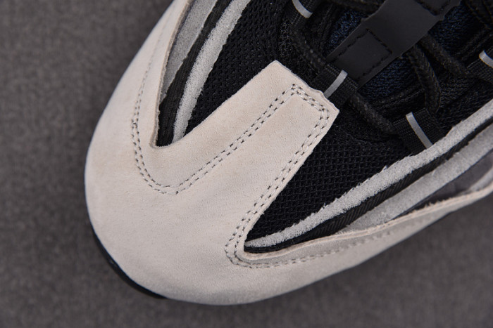 Comme des Garçons x Nike Air Max 95 