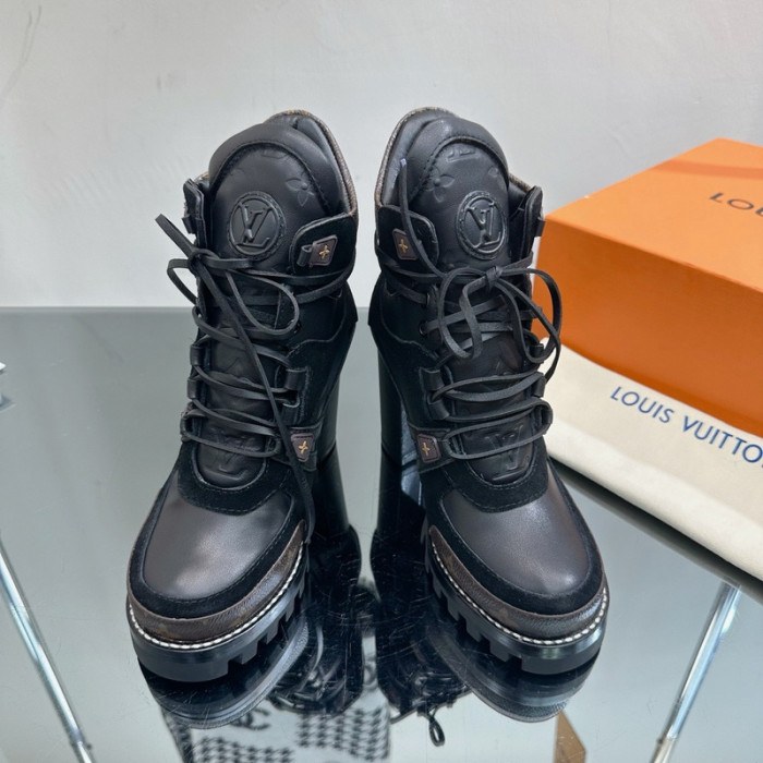 1V SNEAKERS 1V0425-216