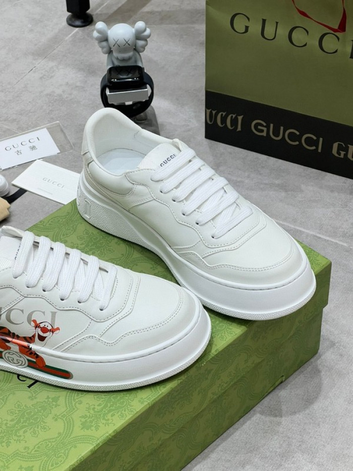 G*u*i low-top sneaker gu0613-014