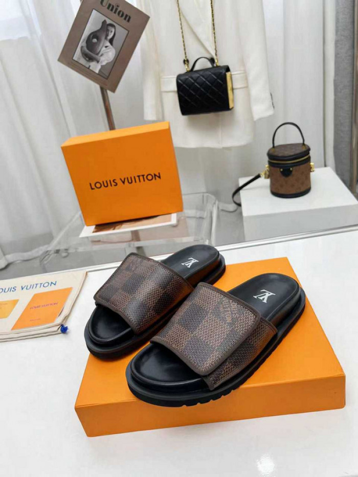 1*V SLIPPERS 11V0107-020