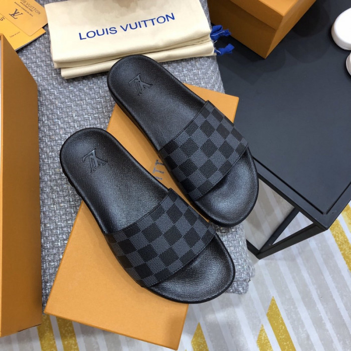 1*V SLIPPERS 11V0107-039