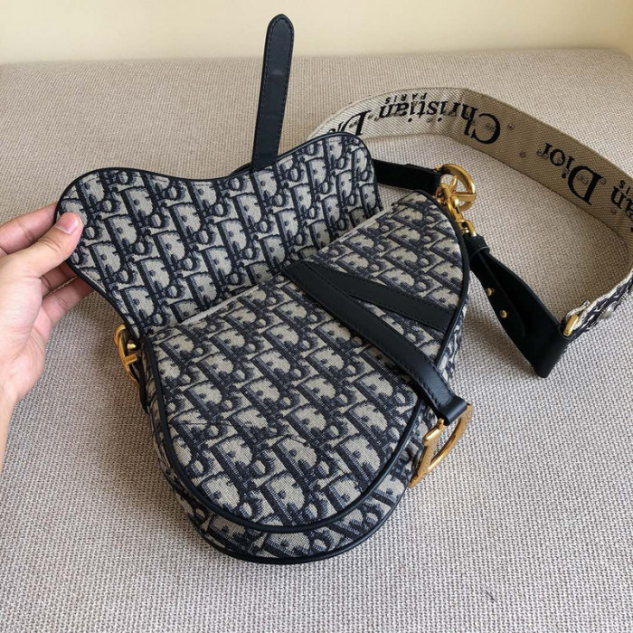 D*R bag 25.5 x 20 x 6.5cm B0113-163