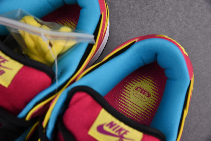 nike dunk sb low ms. pacman - 313170-461