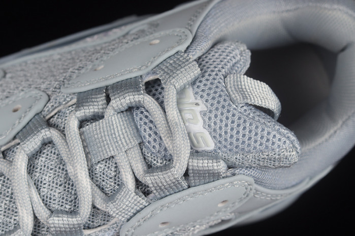 blcg sneaker triple.s sneakers w2fw14700