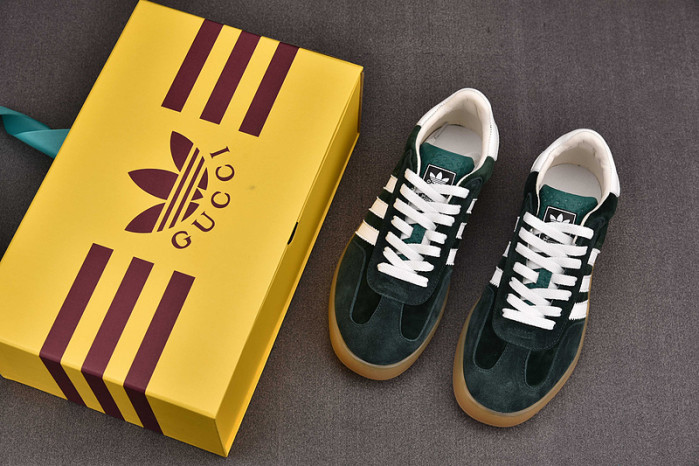 G*u*i low-top sneaker green678