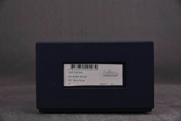 D10R B28 Sneakers Low Top