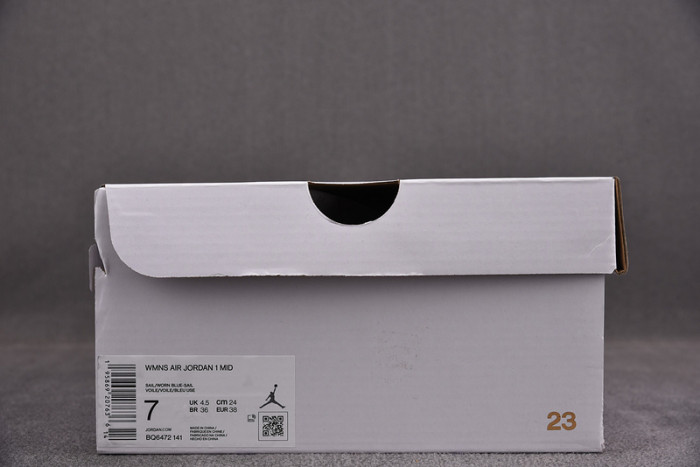 wmns air jordan 1 mid 