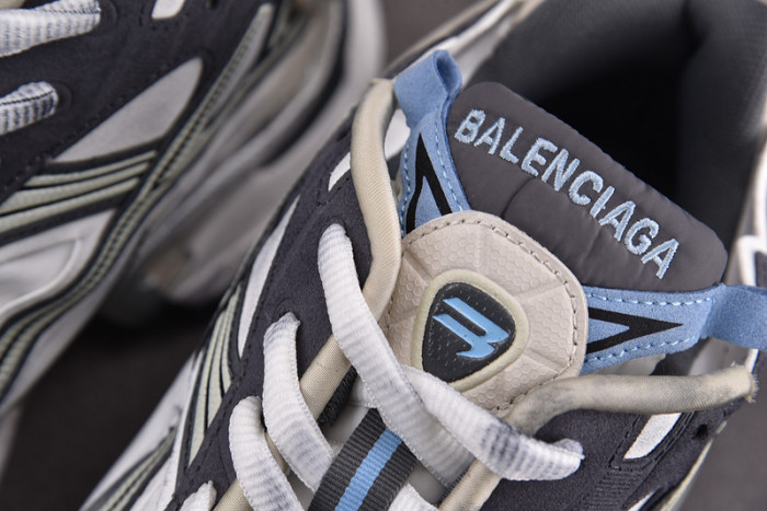 BLCG RUNNER SNEAKER W910