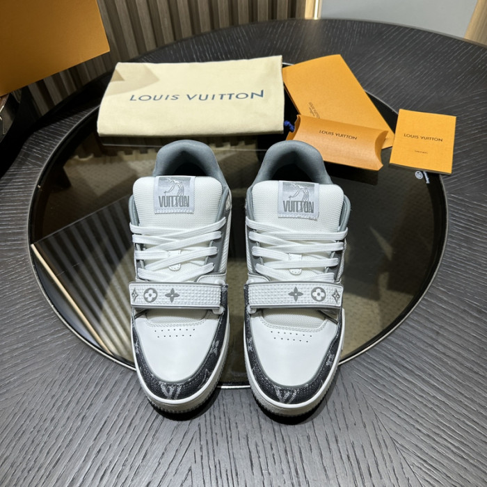 1V SNEAKERS 1V0425-156