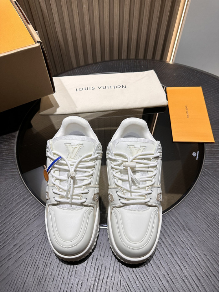 1V SNEAKERS 1V0425-173