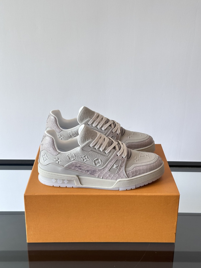 1V SNEAKERS 1V0425-213