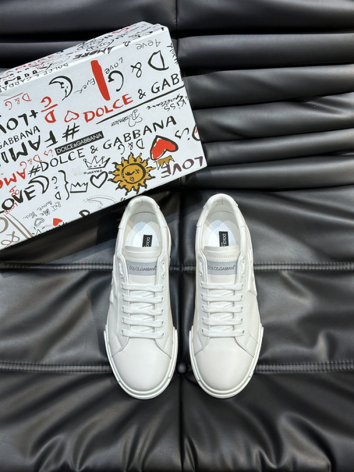 D.G. Sneakers DG210-242