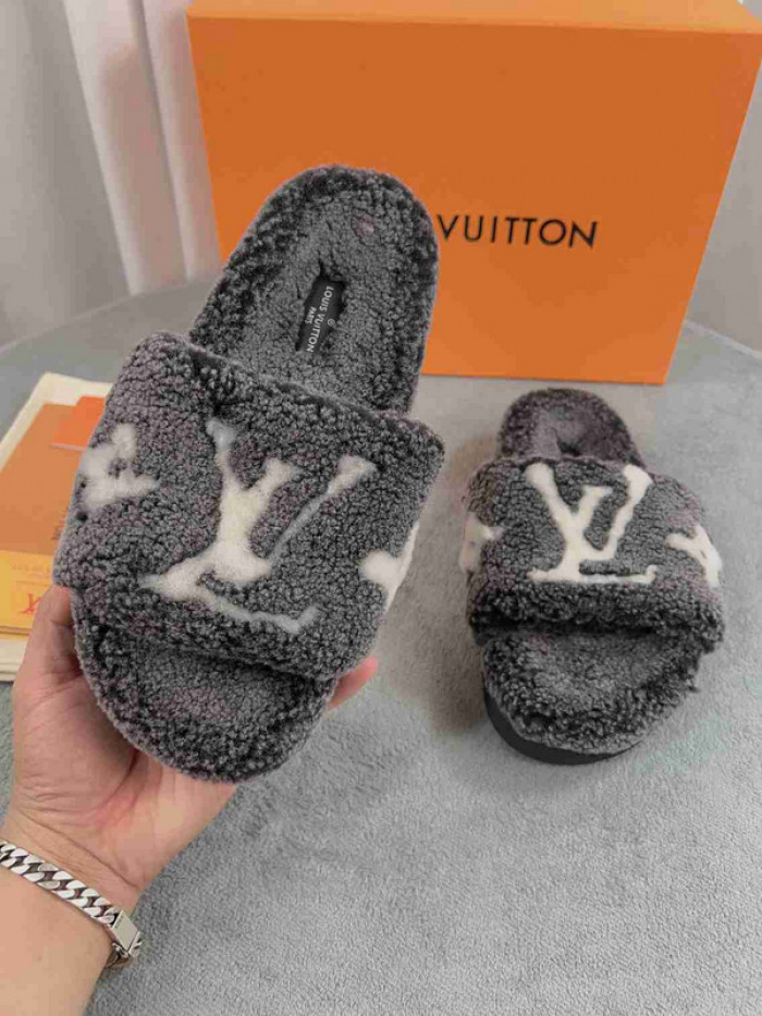 1*V SLIPPERS 11V0107-007