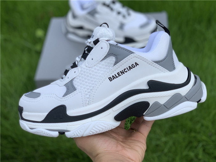 blcg sneaker triple.s sneakers bl5632-011