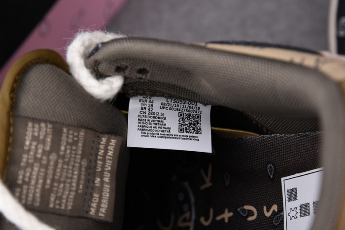 travis scott x dunk low premium qs sb 