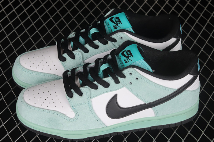 nike dunk sb low sea crystal - 819674-301