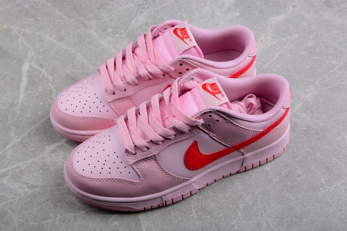 nike dunk low “triple pink” gs dh9765-600