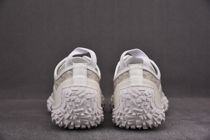 D10R B28 Sneakers Low Top