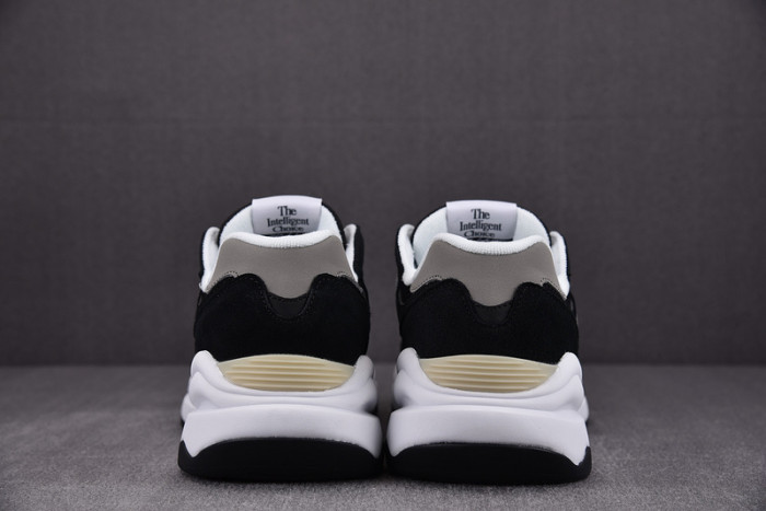 new balance 57/40 team black - m5740cb