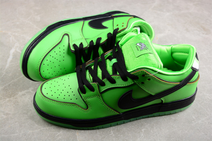 the powerpuff girls x nike dunk low pro sb qs 